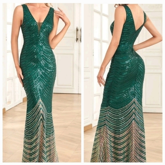 Green,  Chevron,  Sleeveless, Backless, V Neck, Sequined and Mesh Mermaid Gown - Picture 2 of 16